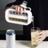 Freezer Kettle Ice Ice Ball Maker Portable Cube Mold with Lid for Whiskey Cocktail Bar Ball