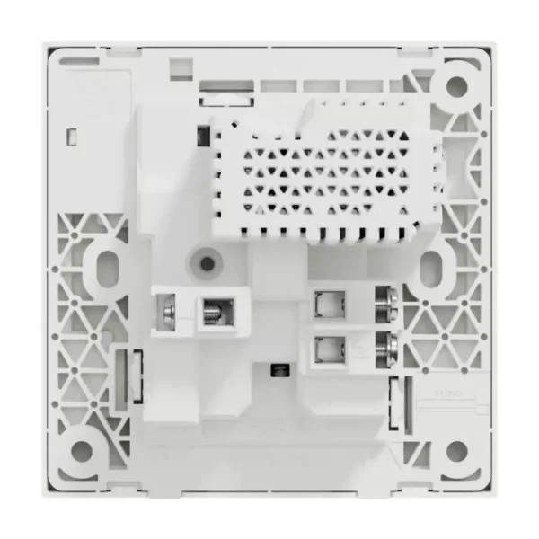 Schneider 13A 1G Sw Soc w_ 2.1A 2 port USB, WE E8715USB_WE - Image 2
